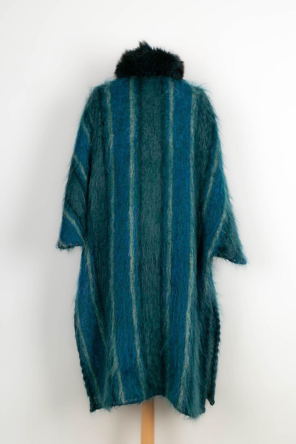 Dior Long Mohair and Fur Coat in Blue In Excellent Condition For Sale In SAINT-OUEN-SUR-SEINE, FR