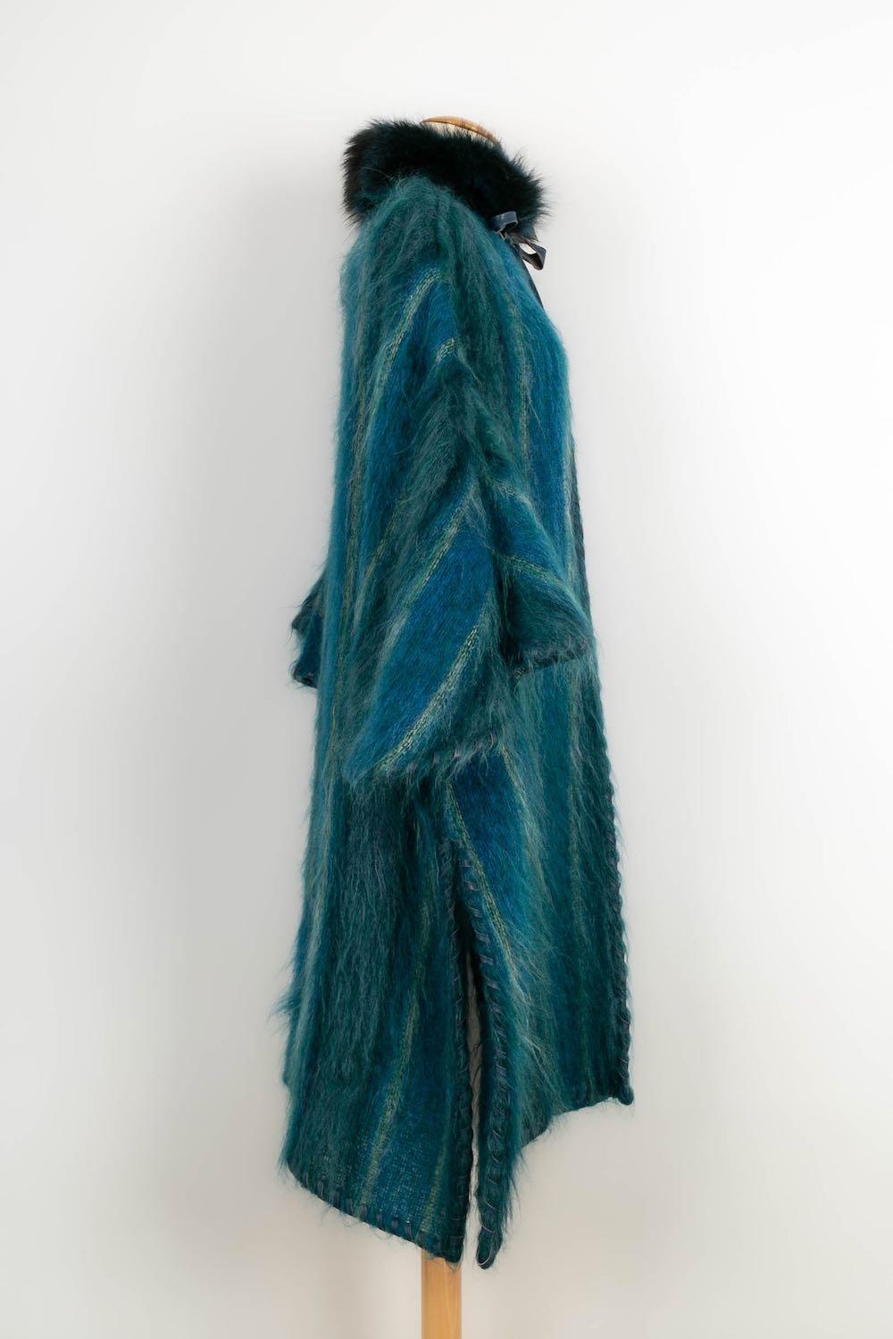 Dior Langer blauer Mantel aus Mohair und Pelz Damen im Angebot