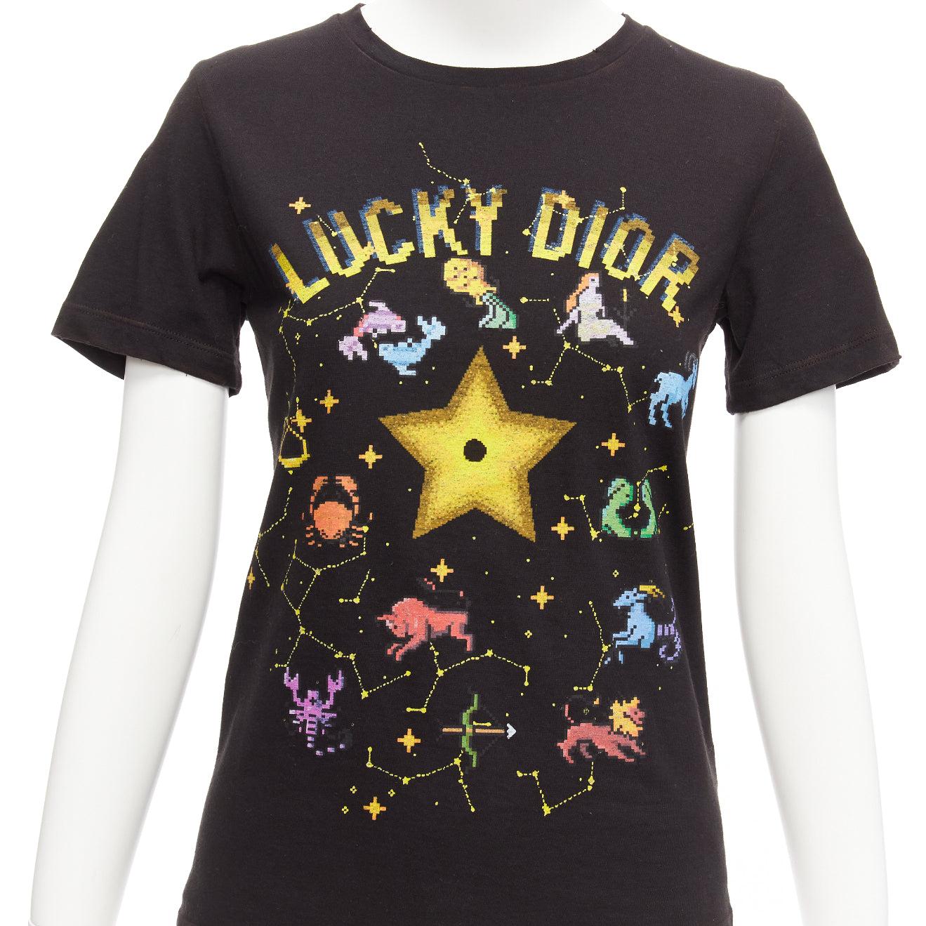 DIOR Lucky Dior gelbes Logo Astrologie Stern Biene Druck Rundhalsausschnitt tshirt XS im Angebot 2