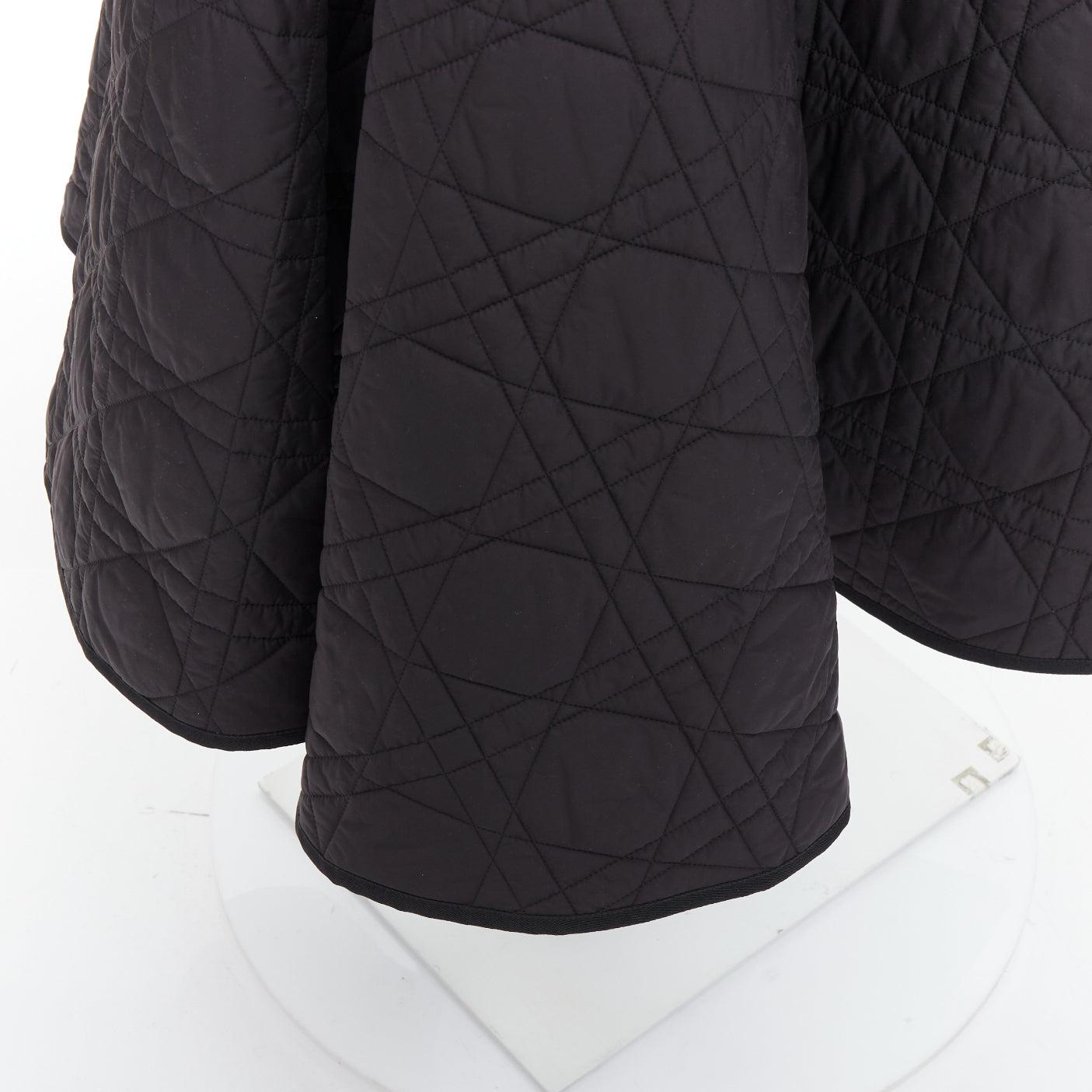 DIOR Macrocannage noir diamant jupe midi matelassée à boutons FR42 XL en vente 2