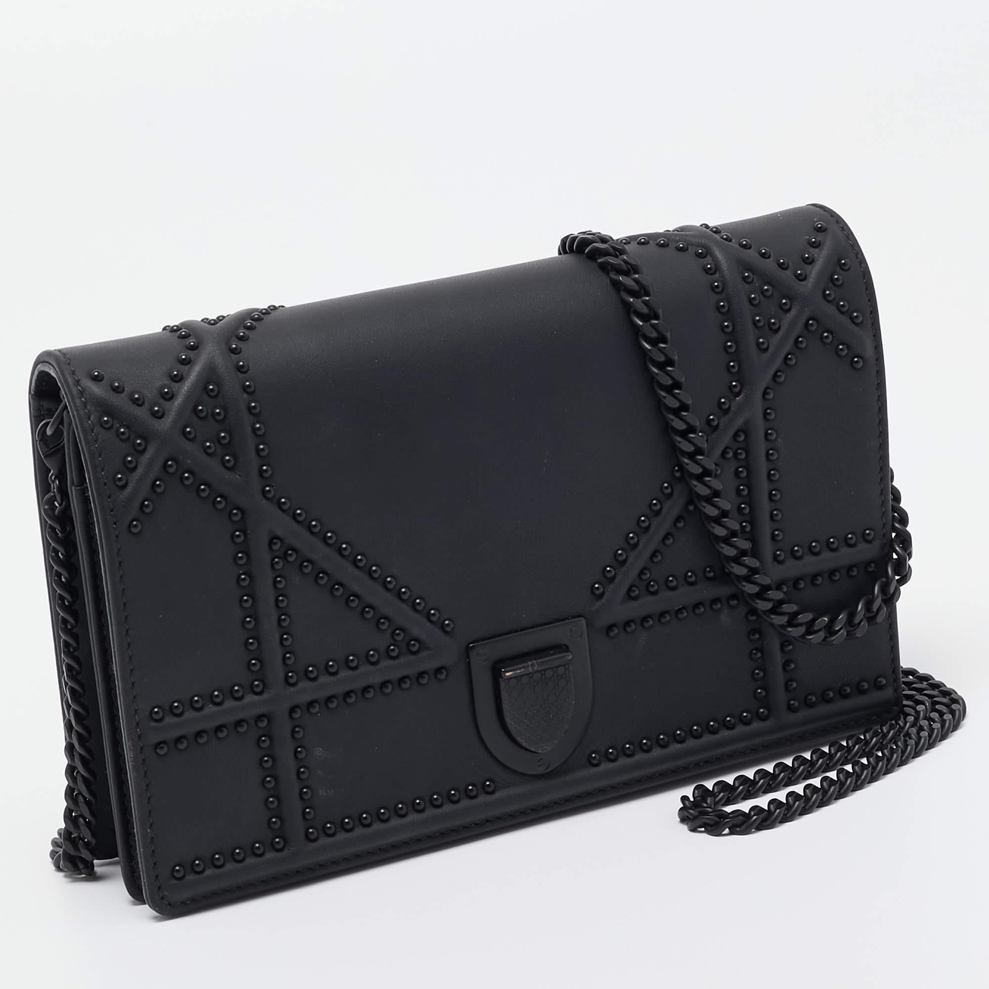 Women's Dior Matte Black Leather Studded Diorama Wallet on Chain For Sale