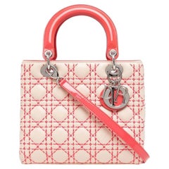 Sac Dior Lady Dior corail taille moyenne 