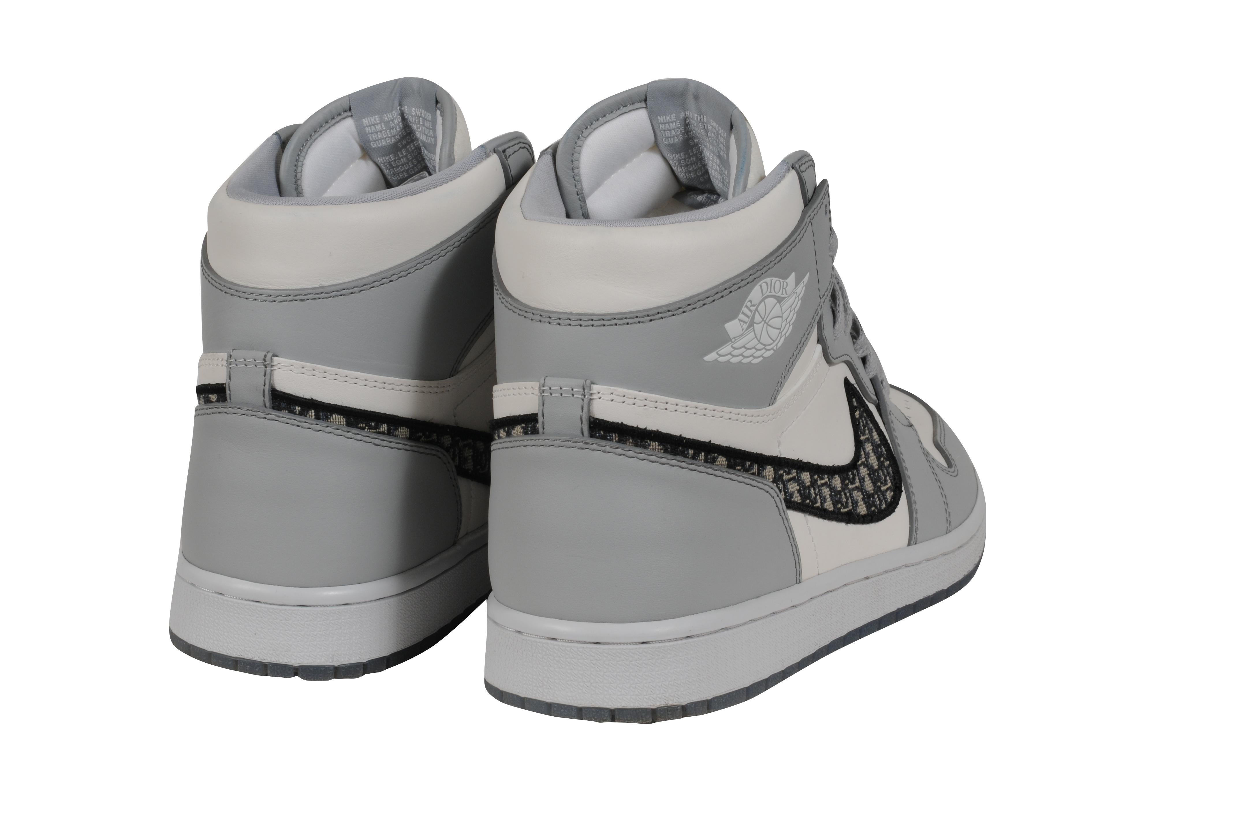 Dior Mens Air Jordan 1 Sneakers Oblique Logo US 10 EU 43 Gray Leather High Top en venta 2