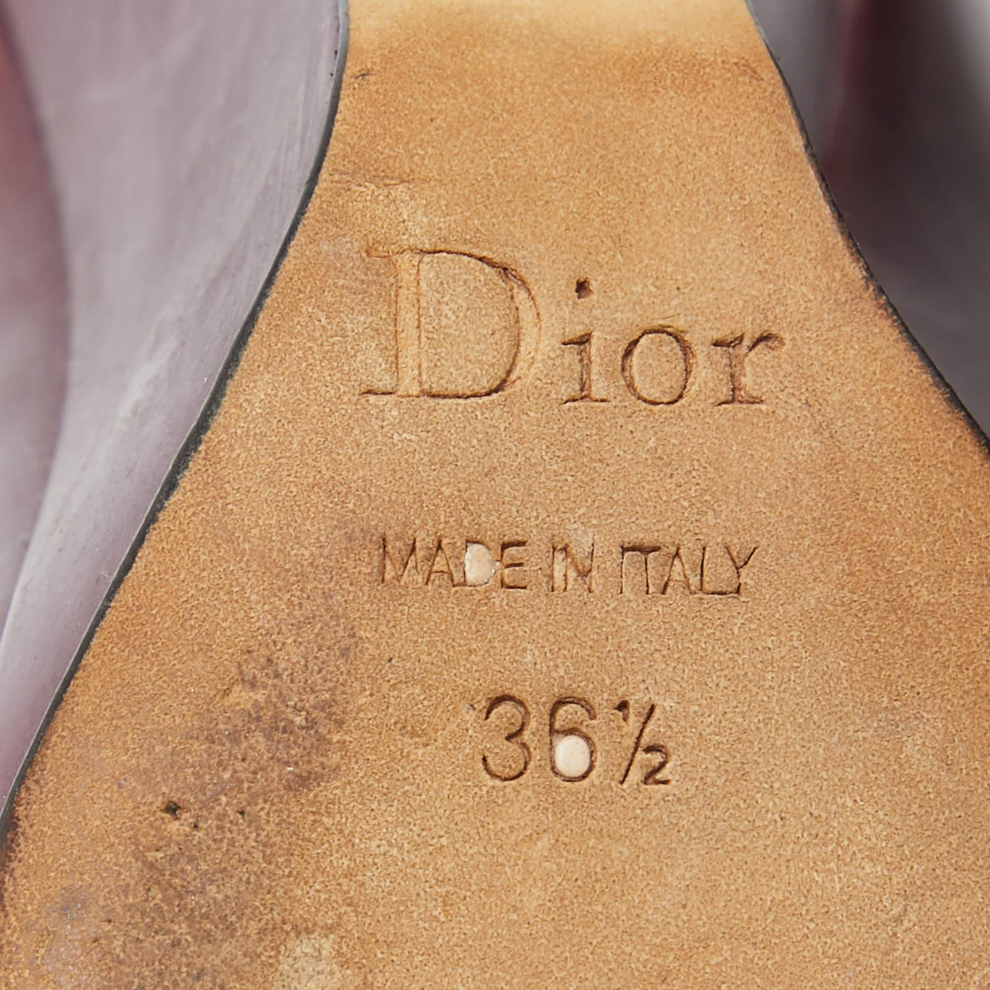 Dior escarpins compensés en cuir bordeaux métallisé, taille 36,5 en vente 3