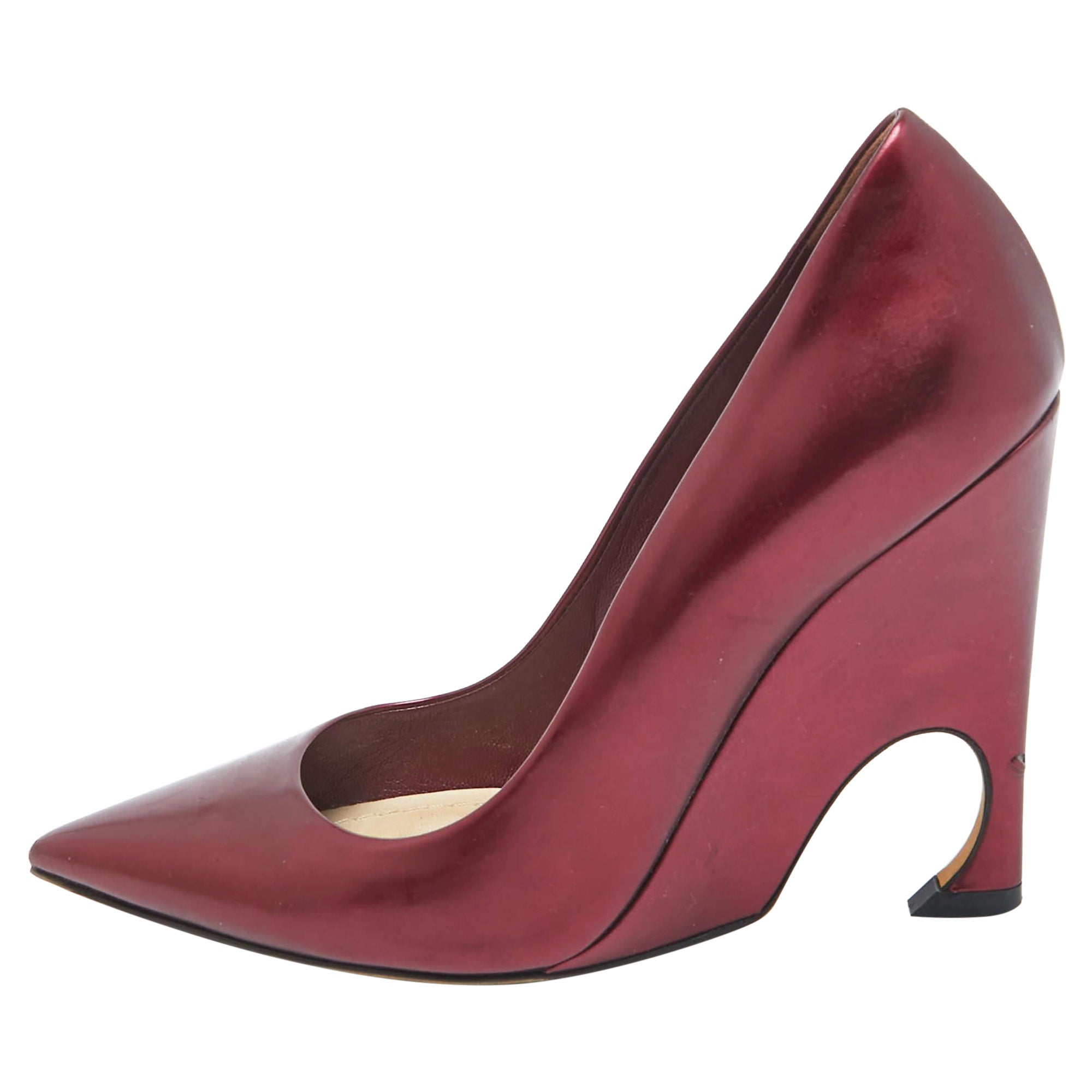 Bombas de cuña de cuero burdeos metalizado Dior talla 36.5