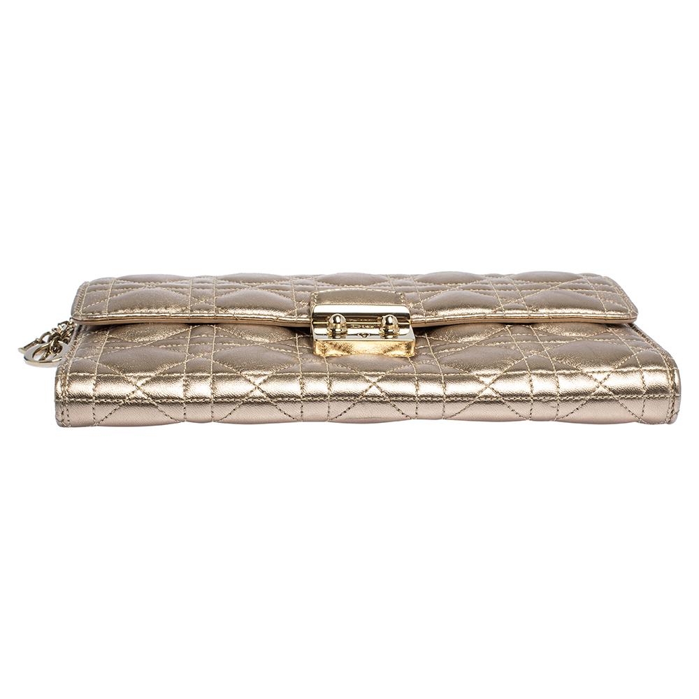 Dior Metallic Gold Cannage Leder Clutch Damen