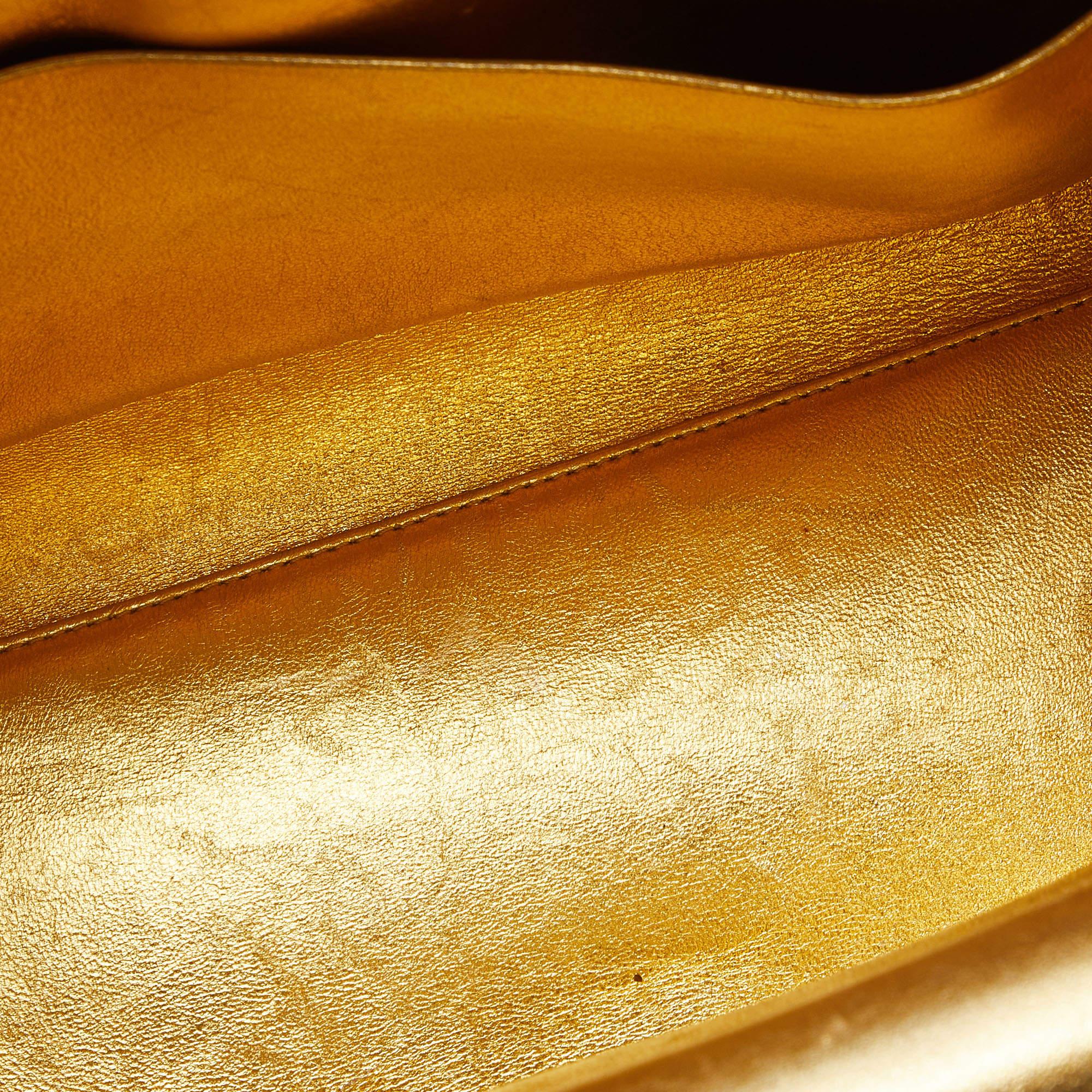 Sac Diorever Dior en cuir doré métallisé de taille moyenne 7