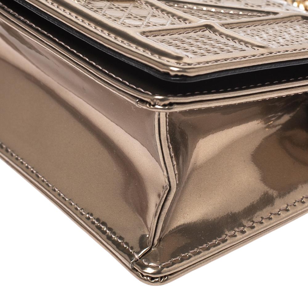 Dior Metallic Gold Micro Cannage Patent Leather Baby Diorama Shoulder Bag In Good Condition In Dubai, Al Qouz 2