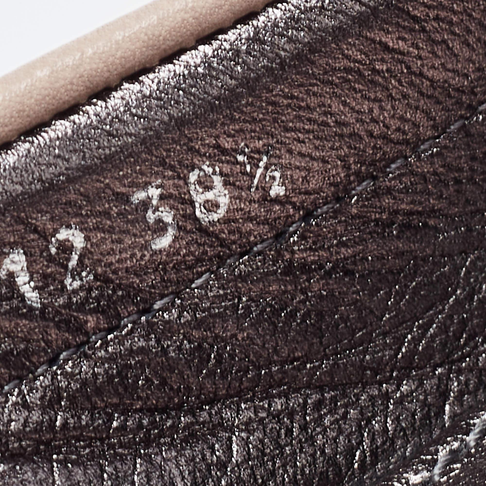 Dior Metallic Grey/Pink Python Embossed Leather CD Slip Loafers 38.5 In Good Condition In Dubai, Al Qouz 2