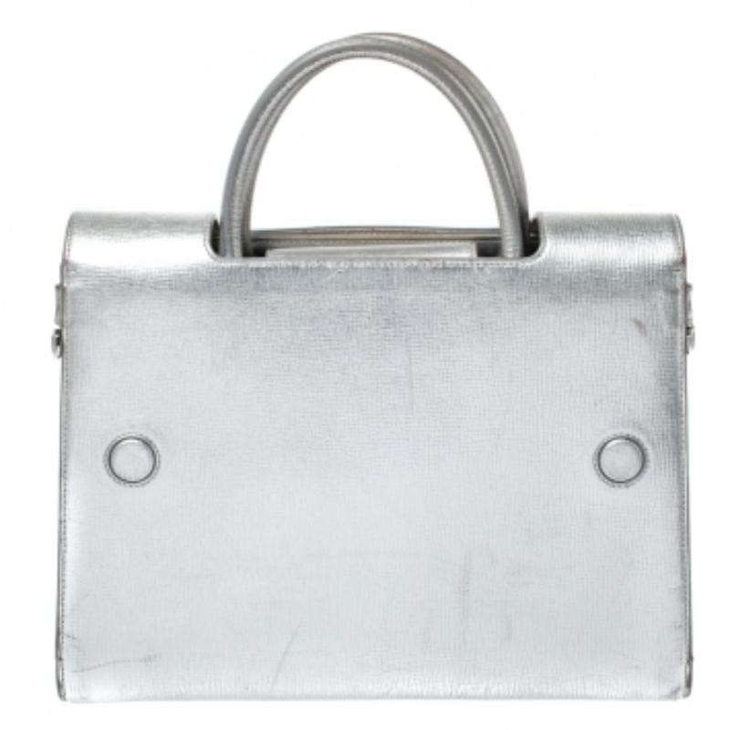 Dior Metallic Silver Leather Medium Diorever Bag Plata en venta