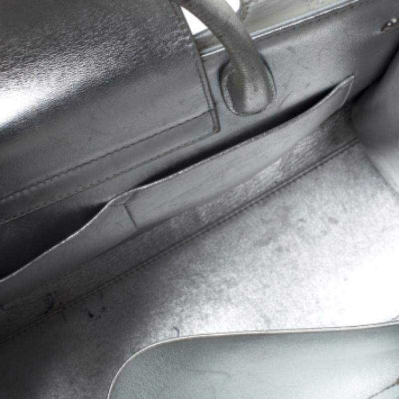 Dior Metallic Silver Leather Medium Diorever Bag en venta 2