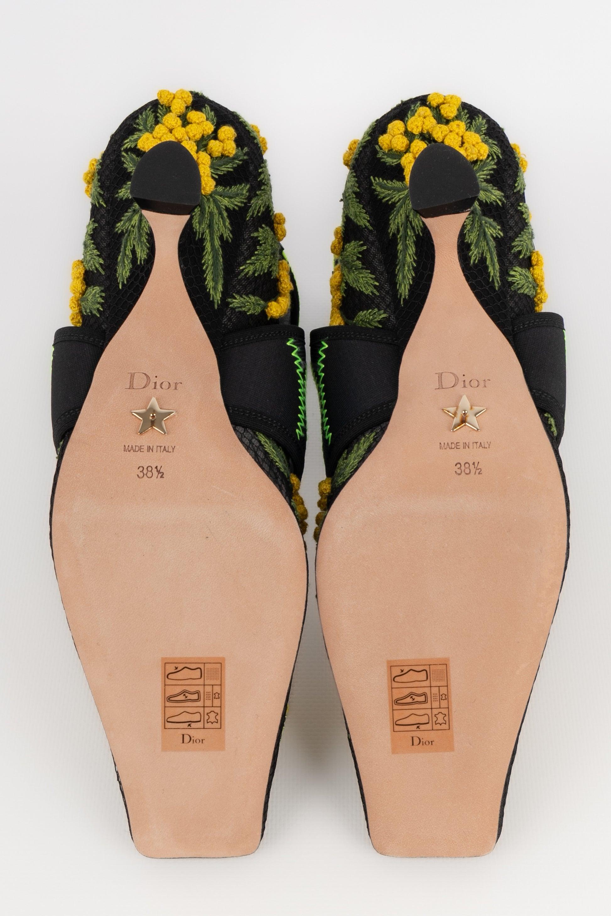Dior 'Mimosa' Shoes with Roger Vivier, 2022 5