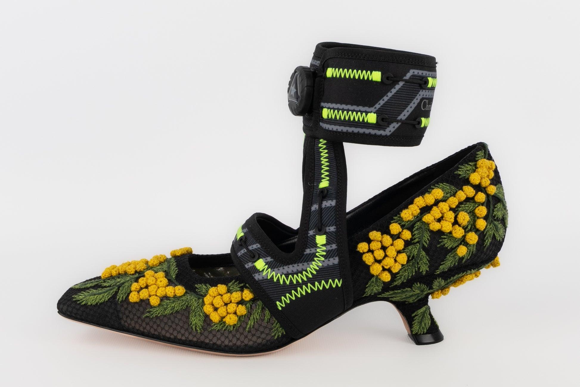 Black Dior 'Mimosa' Shoes with Roger Vivier, 2022