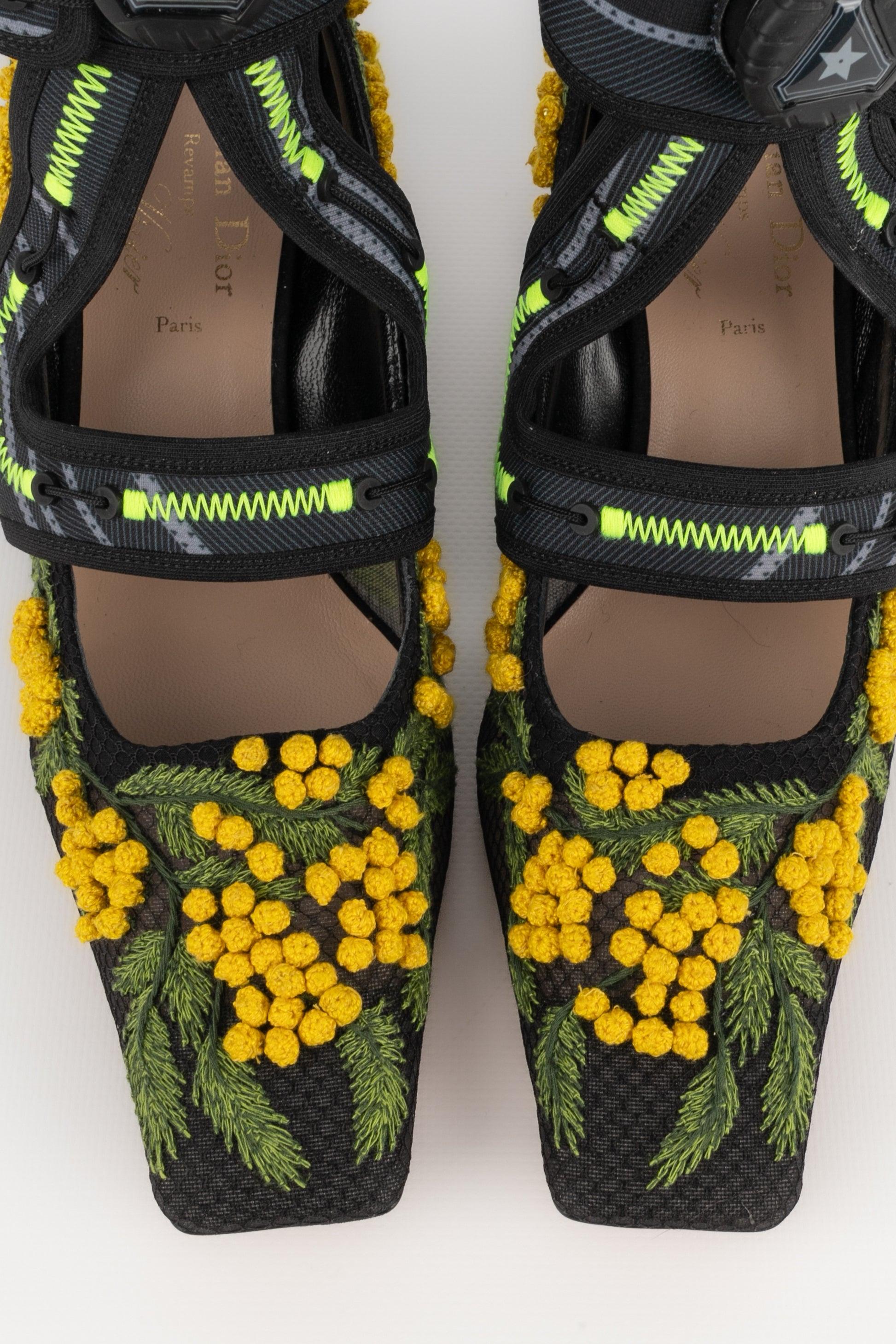 Women's Dior 'Mimosa' Shoes with Roger Vivier, 2022