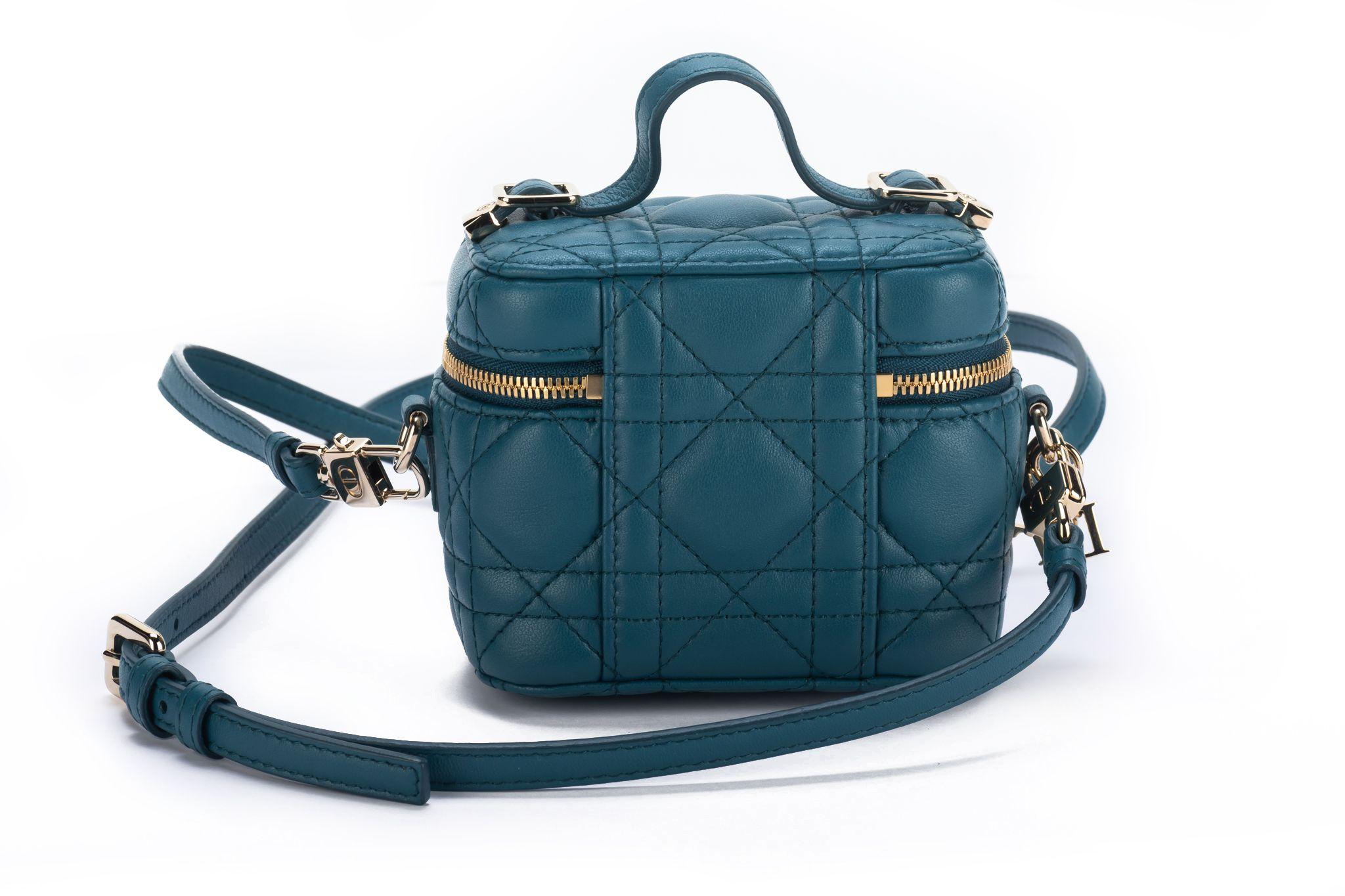 Dior Mini Cannage Turquoise Travel Case In Excellent Condition For Sale In West Hollywood, CA