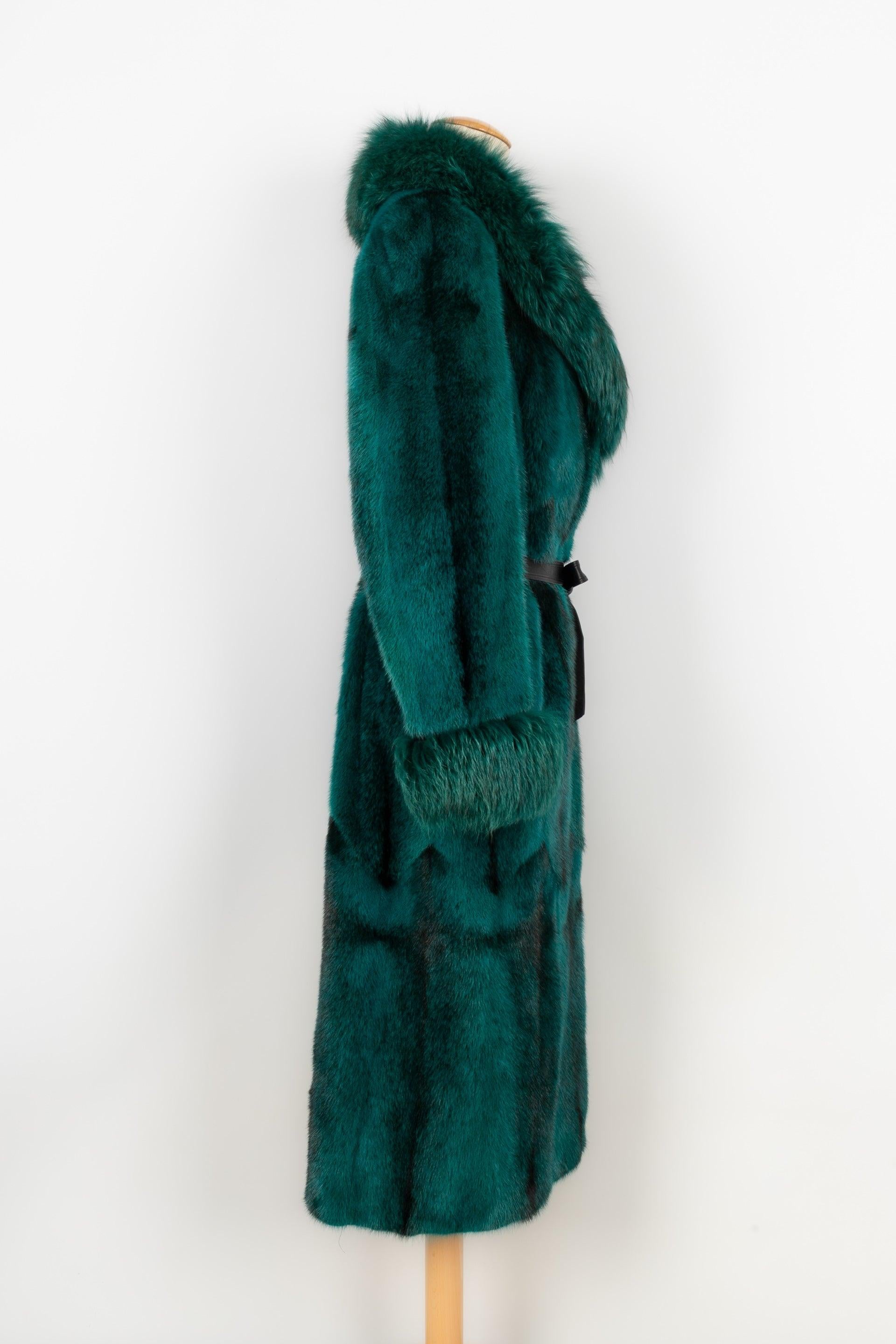 Dior Mink and Fox Fur Long Coat in Green Tones In Excellent Condition In SAINT-OUEN-SUR-SEINE, FR