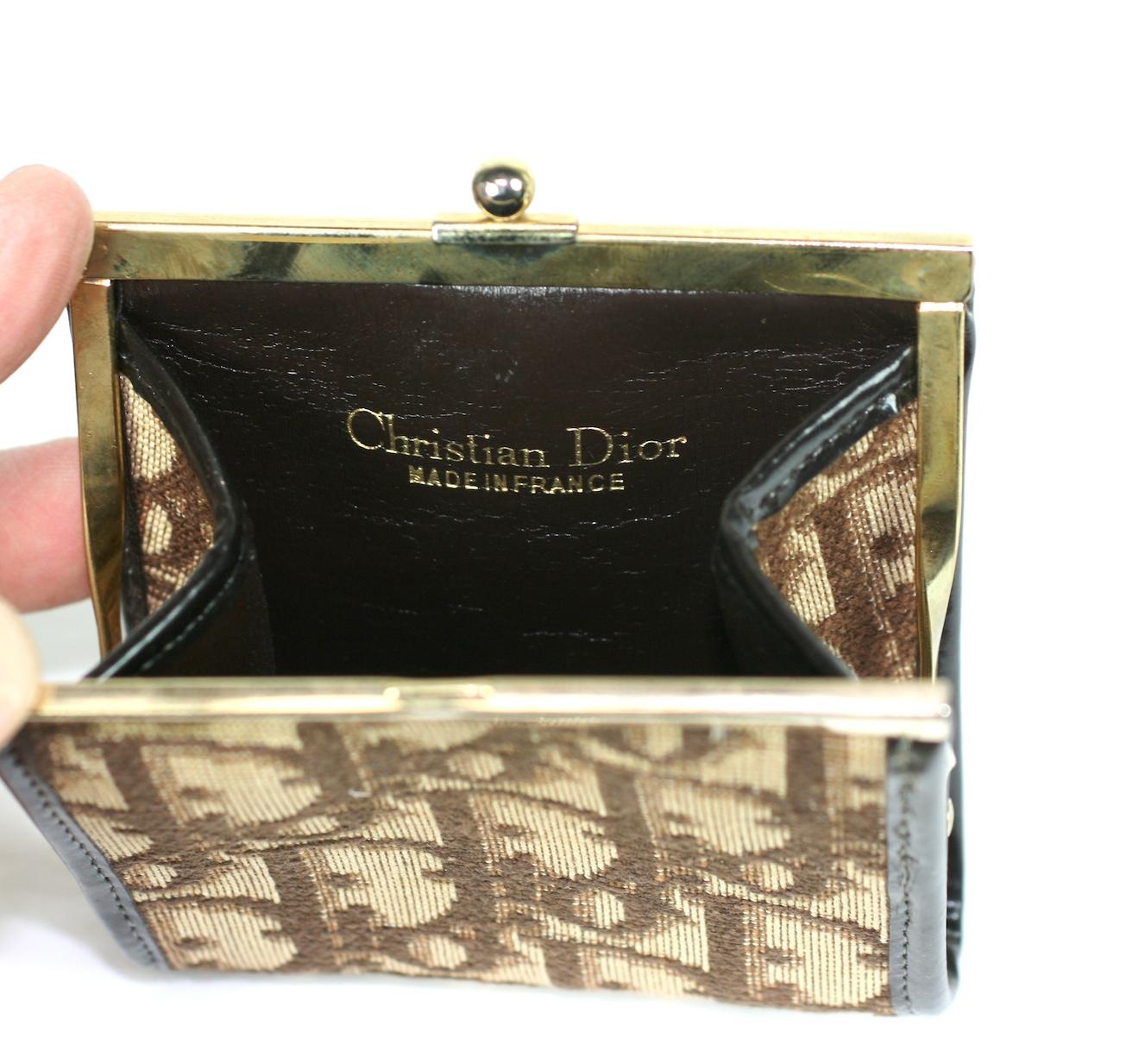 Dior Monogramme Schrägwechsel-Geldbörse im Zustand „Hervorragend“ im Angebot in New York, NY