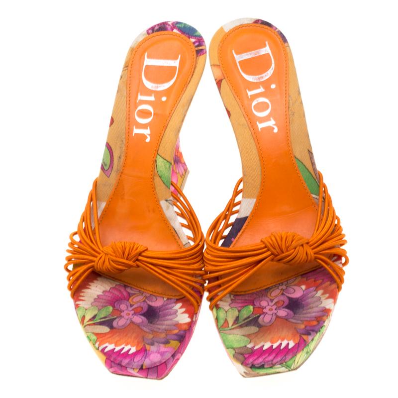 Dior Multicolor Floral Print Stoff Keil Plateau Slide Sandalen Größe 36,5 im Zustand „Gut“ in Dubai, Al Qouz 2