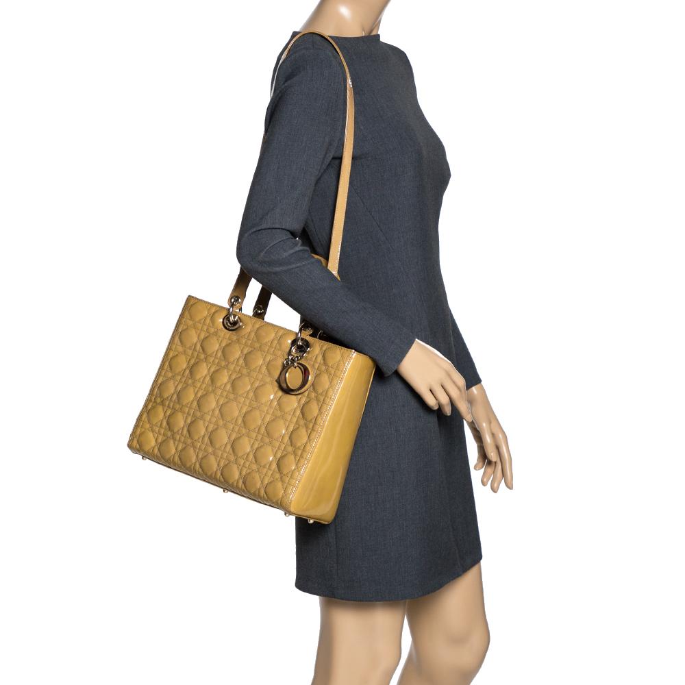 Dior Cannage Mostaza Charol Grande Lady Dior Tote Marrón