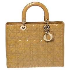 Dior Senfkannage Große Lady Dior Tote aus Lackleder