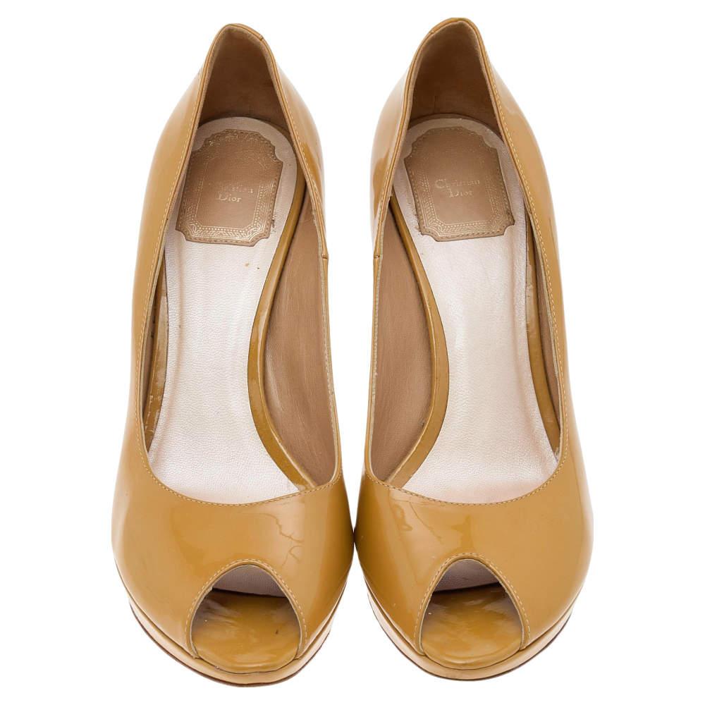 Marrone Miss Dior, in pelle verniciata senape, con piattaforma Peep Toe, misura 40,5