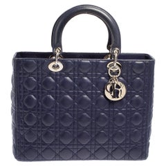 Dior - Grand sac cabas Lady Dior en cuir cannage bleu marine