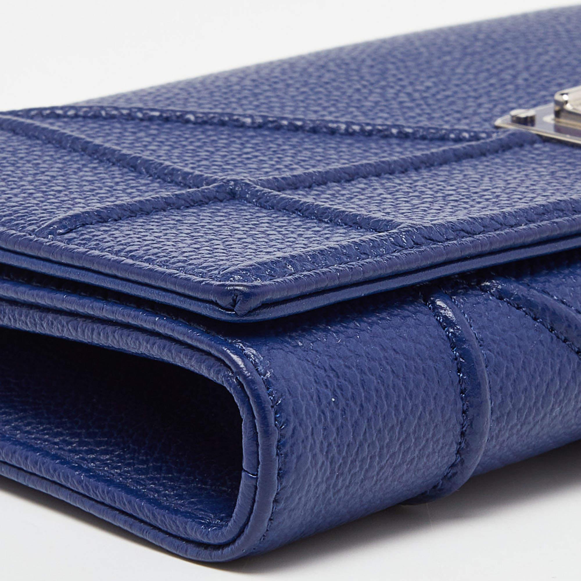 Dior Diorama Brieftasche aus marineblauem Leder an Kette, Diorama im Angebot 7
