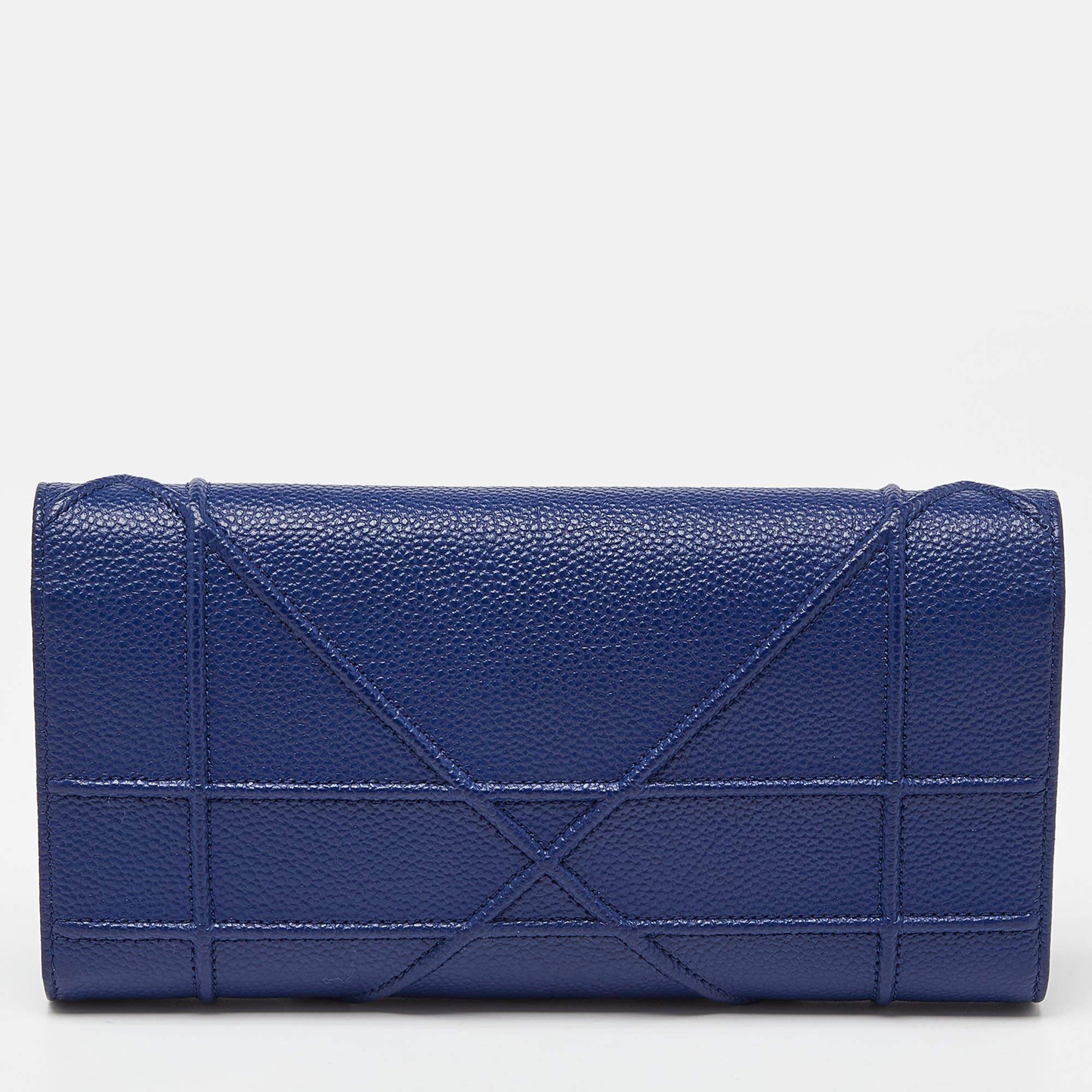 Women's Dior Navy Blue Leather Diorama Wallet On Chain For Sale