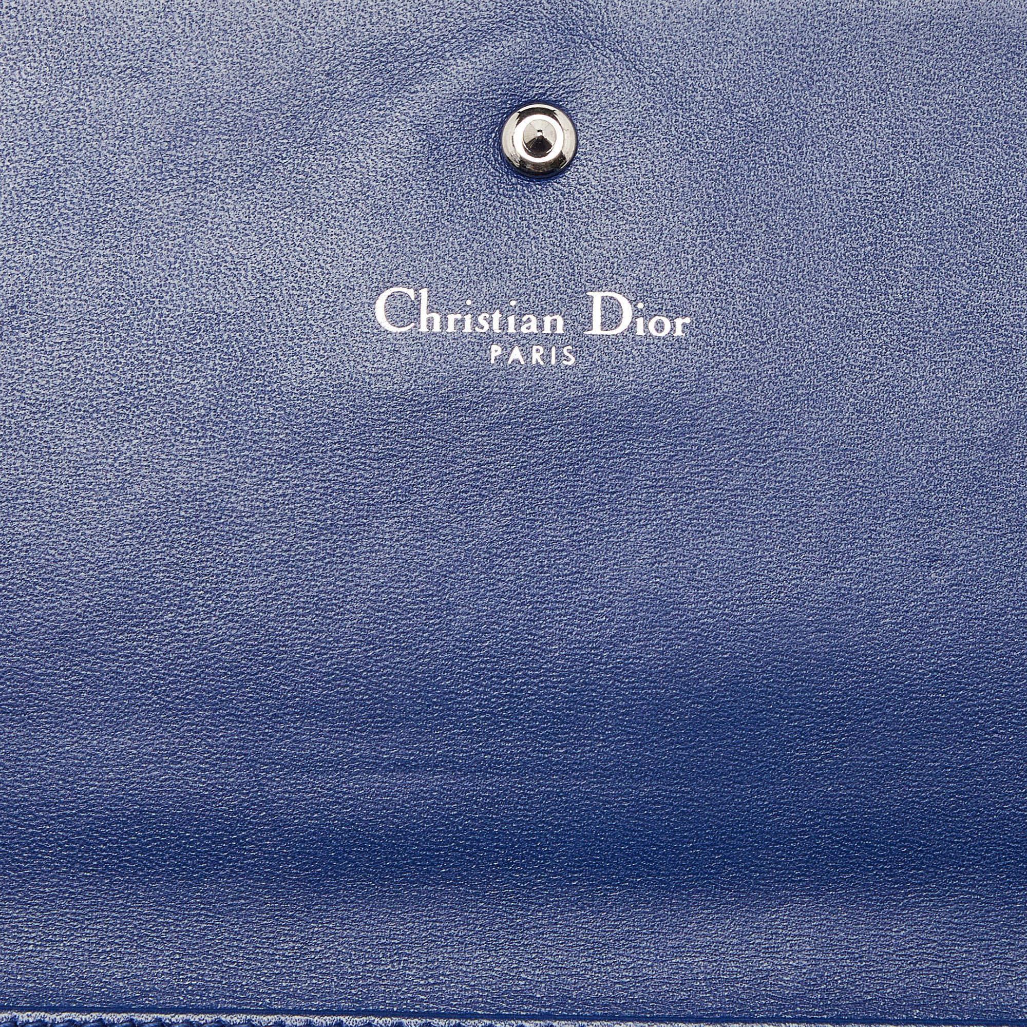 Dior Diorama Brieftasche aus marineblauem Leder an Kette, Diorama 3