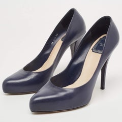 Escarpins Dior bleu marine, taille 39