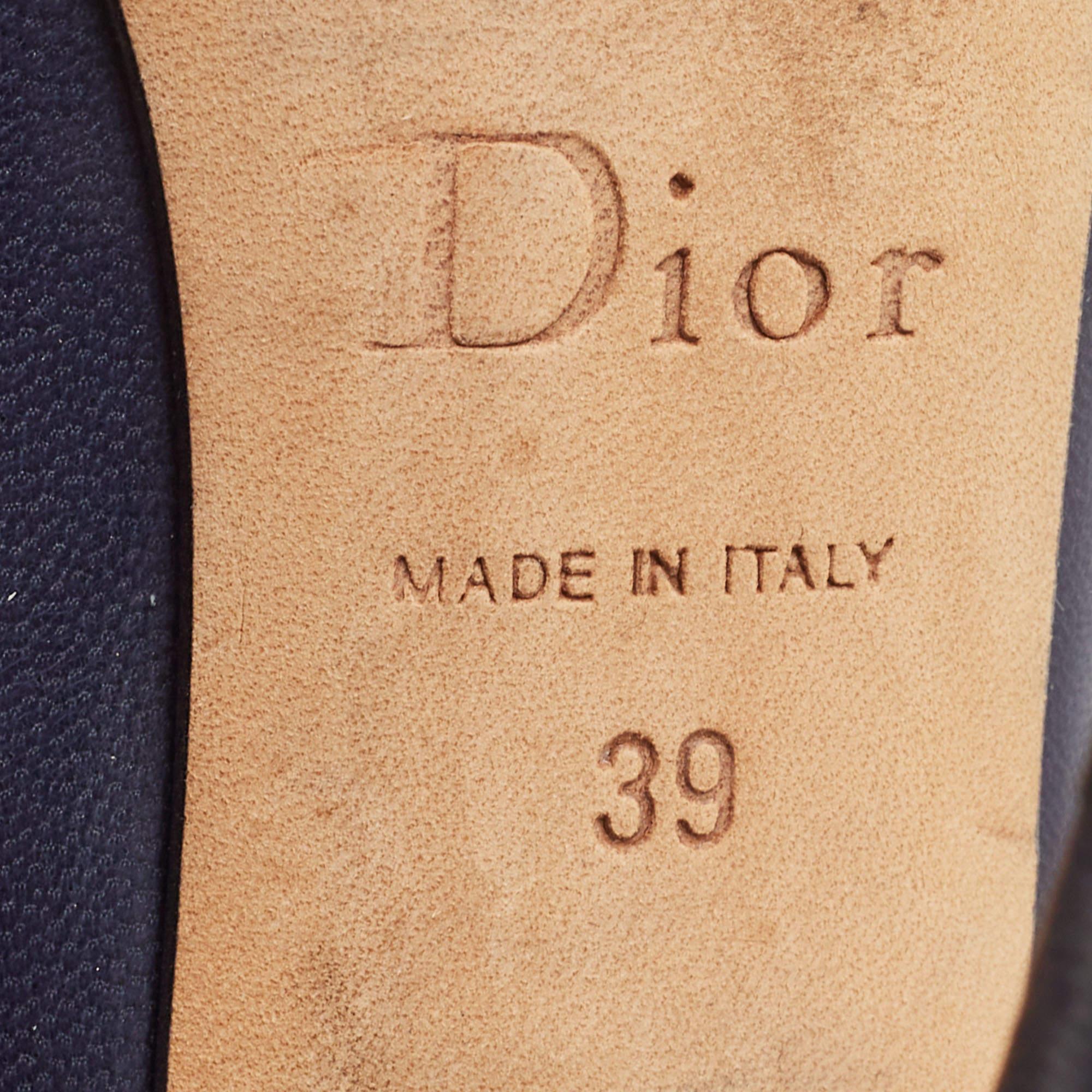 Dior Marineblaue Leder-Pumps Größe 39 im Angebot 3