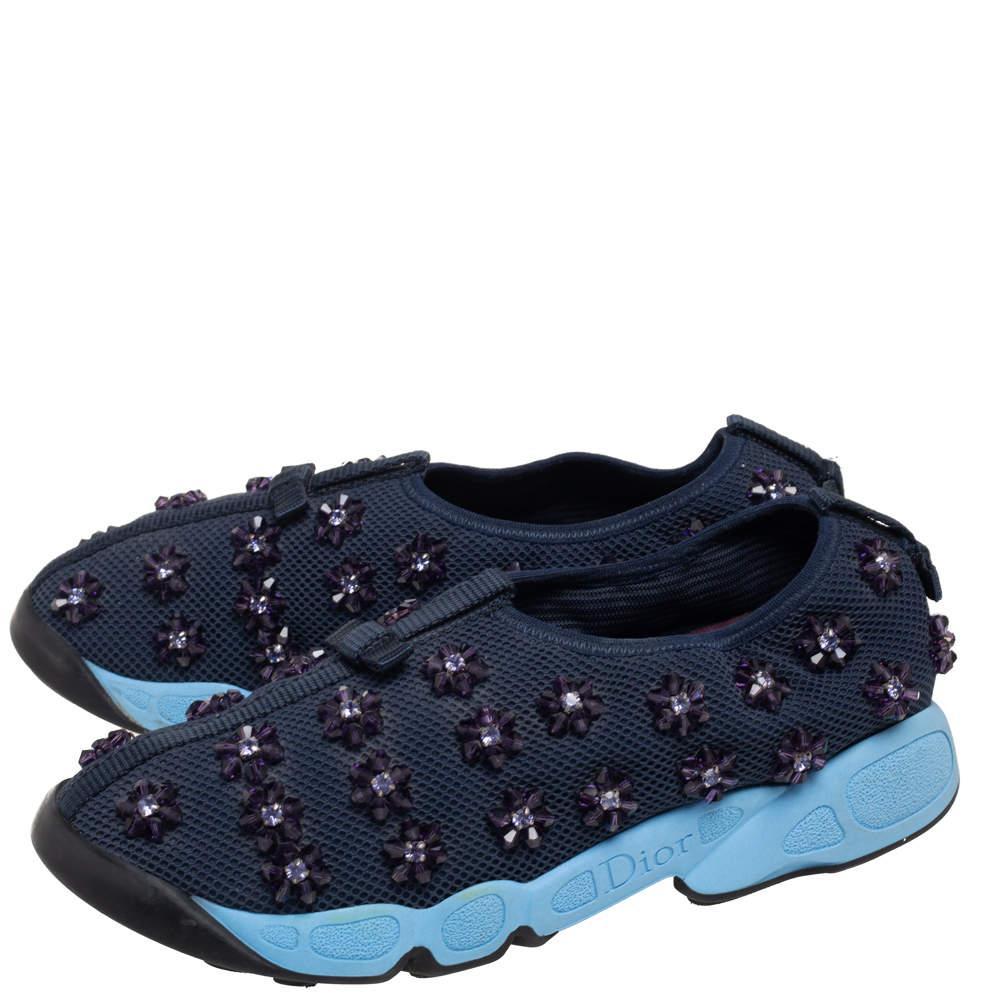 Dior Navy Blue Mesh Embellished Fusion Sneakers Size 38.5 In Good Condition For Sale In Dubai, Al Qouz 2