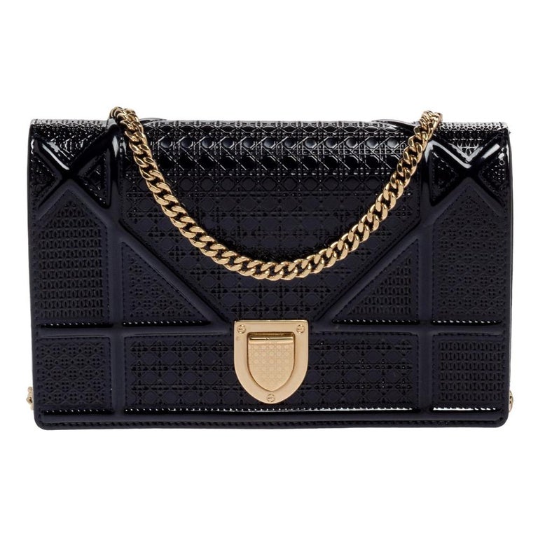 Dior Navy Blue Micro Cannage Patent Leather Mini Diorama Chain Shoulder ...
