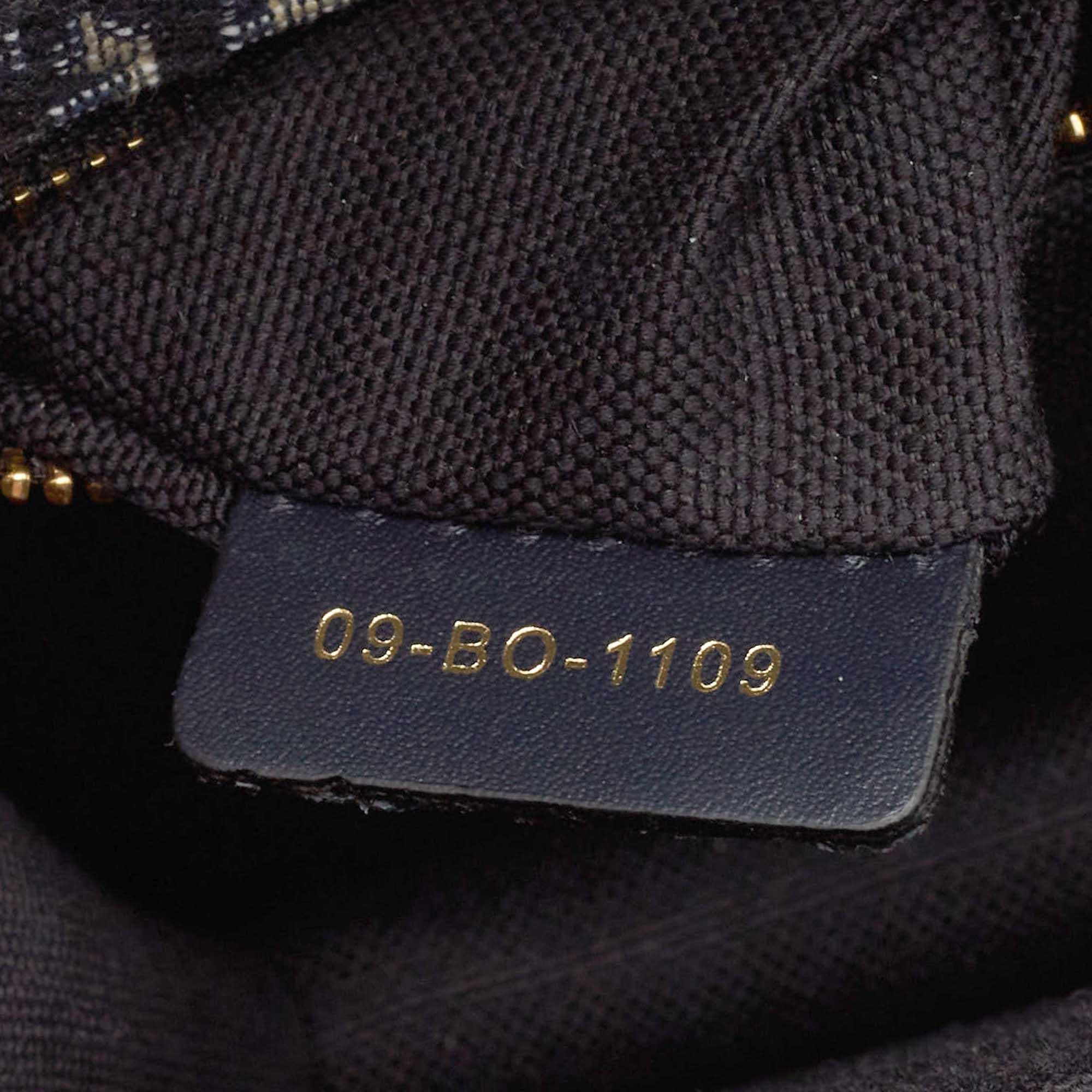 Dior Marineblaue schräge Montaigne-Tasche aus Segeltuch und Leder 30 5