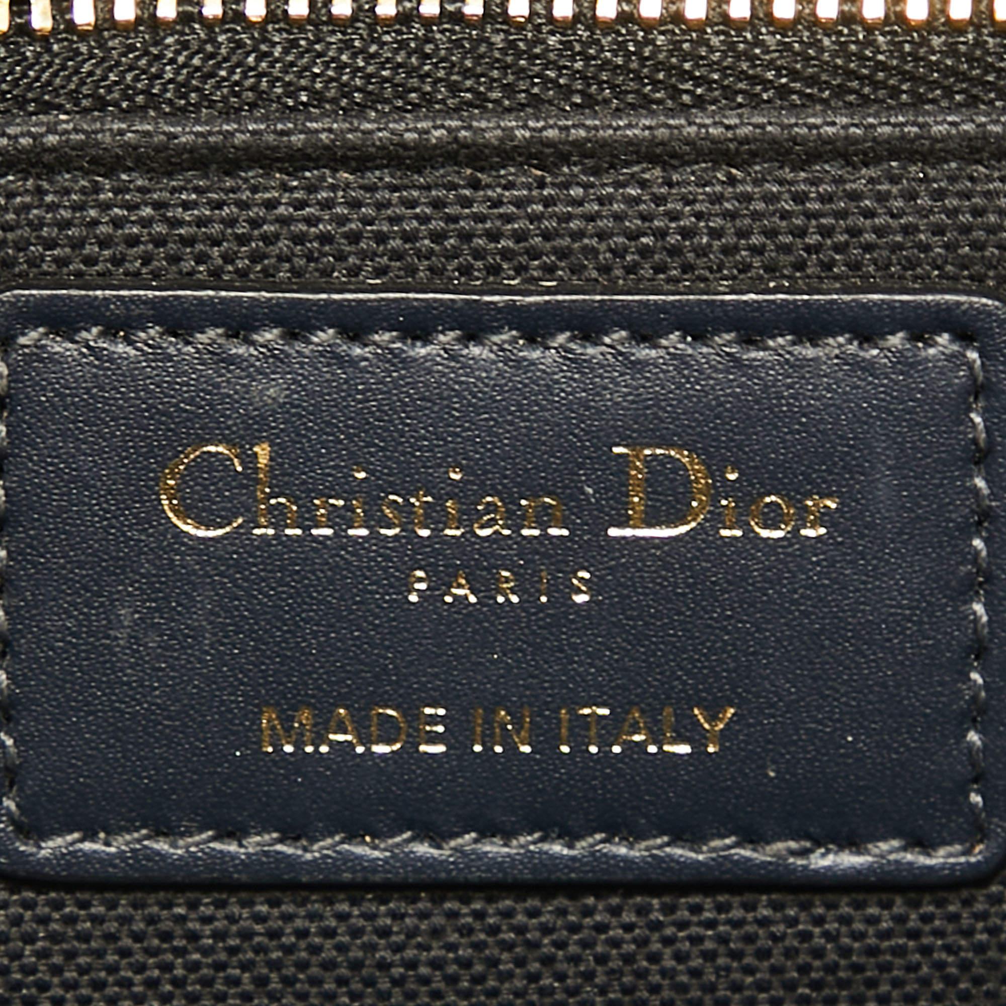 Dior Navy Blue Oblique Canvas and Leather 30 Montaigne Chain Clutch 5