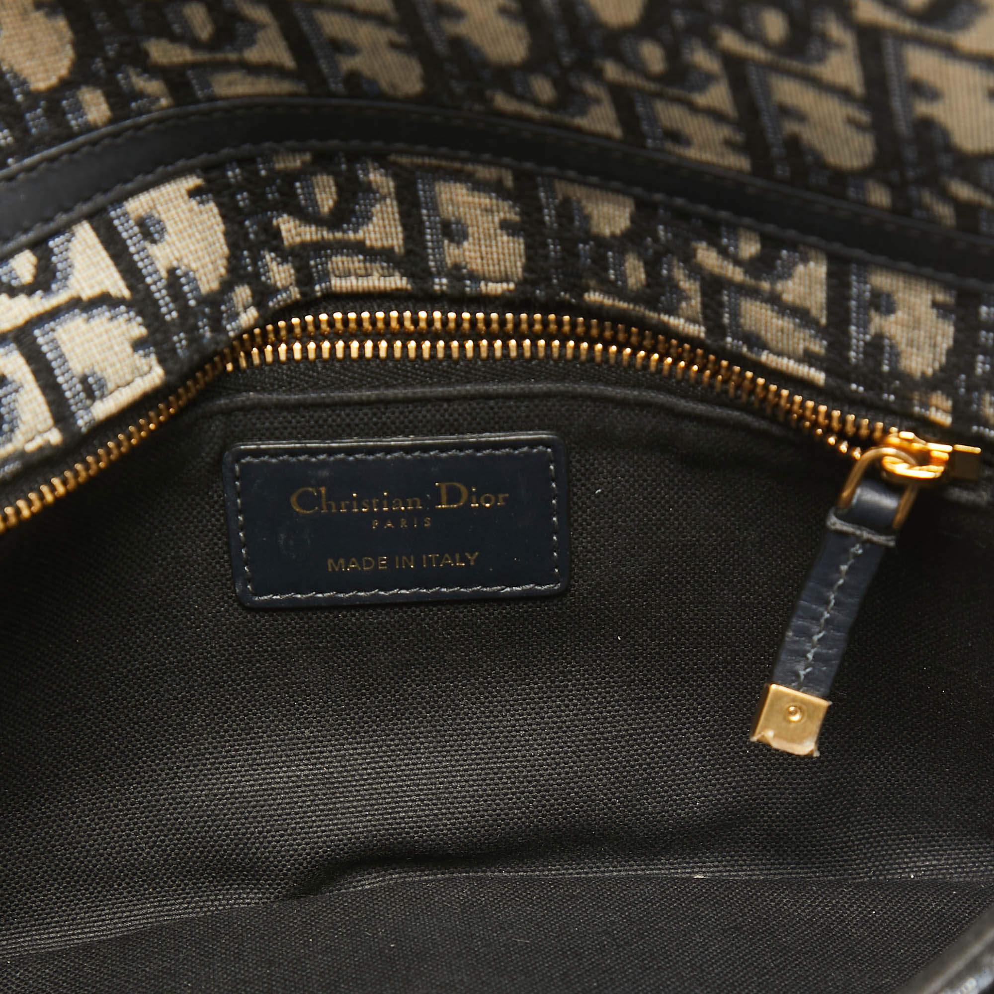 Dior Navy Blue Oblique Canvas and Leather 30 Montaigne Chain Clutch 4