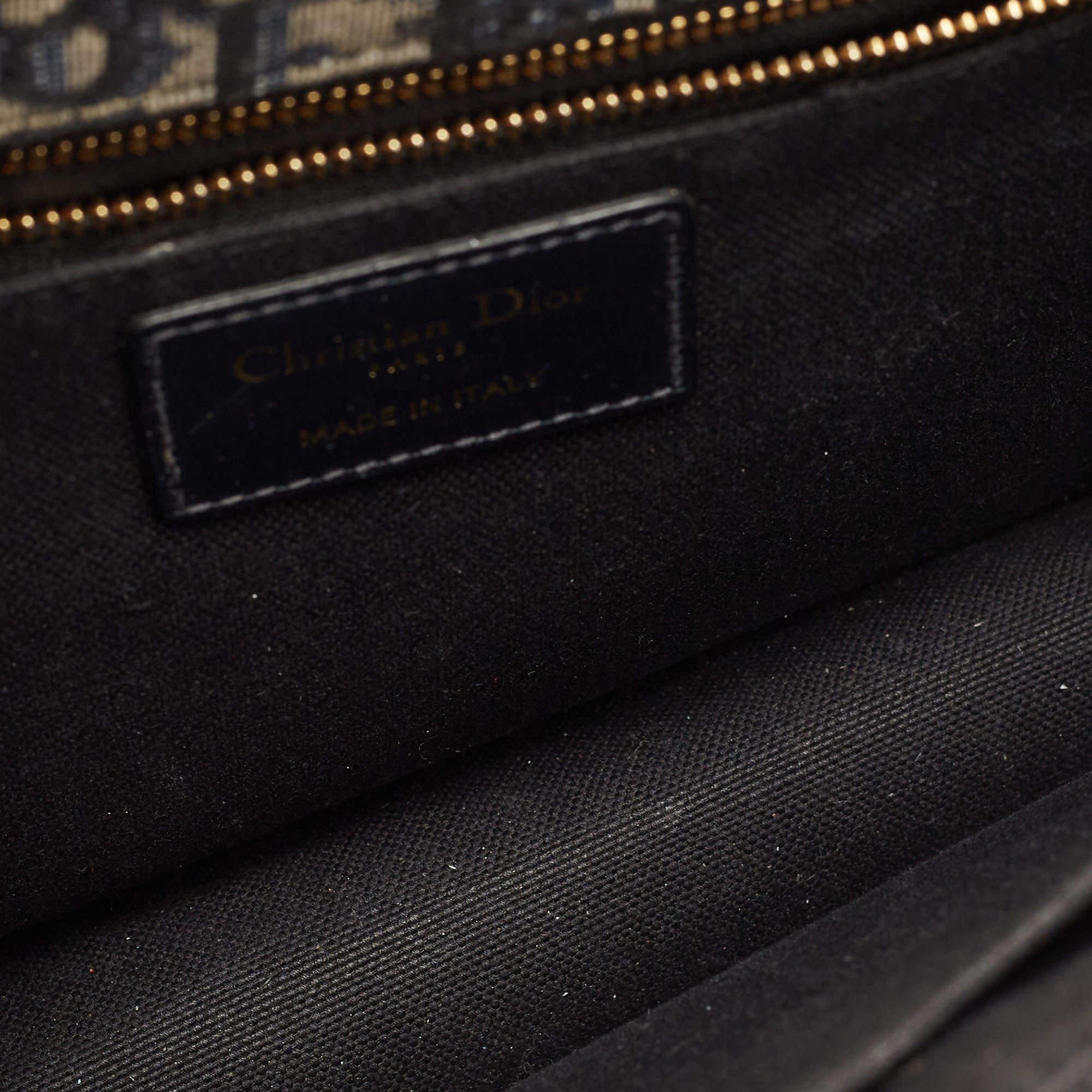 Dior Navy Blue Oblique Canvas and Leather 30 Montaigne Shoulder Bag 2