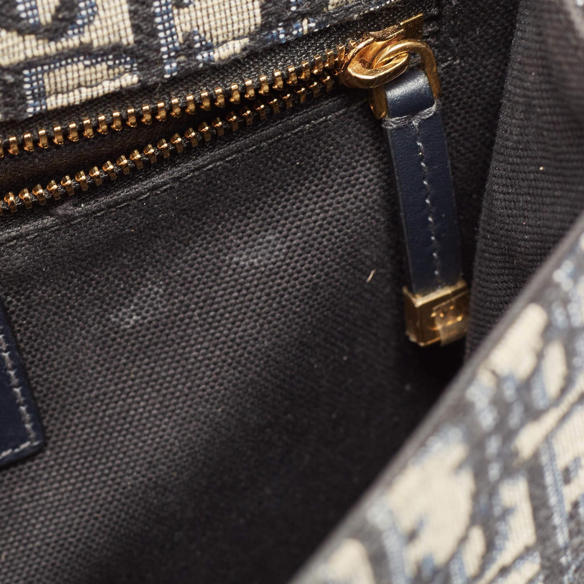 Dior Navy Blue Oblique Canvas and Leather 30 Montaigne Shoulder Bag 5