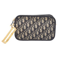 Pochette Dior obliqua in tela e pelle Diorquake blu navy