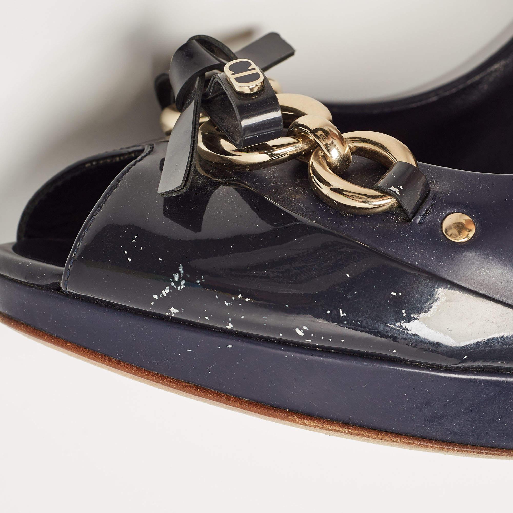 Dior Navy Blue Patent Leather Bow Chain Detail Peep Toe Pumps Size 41 4