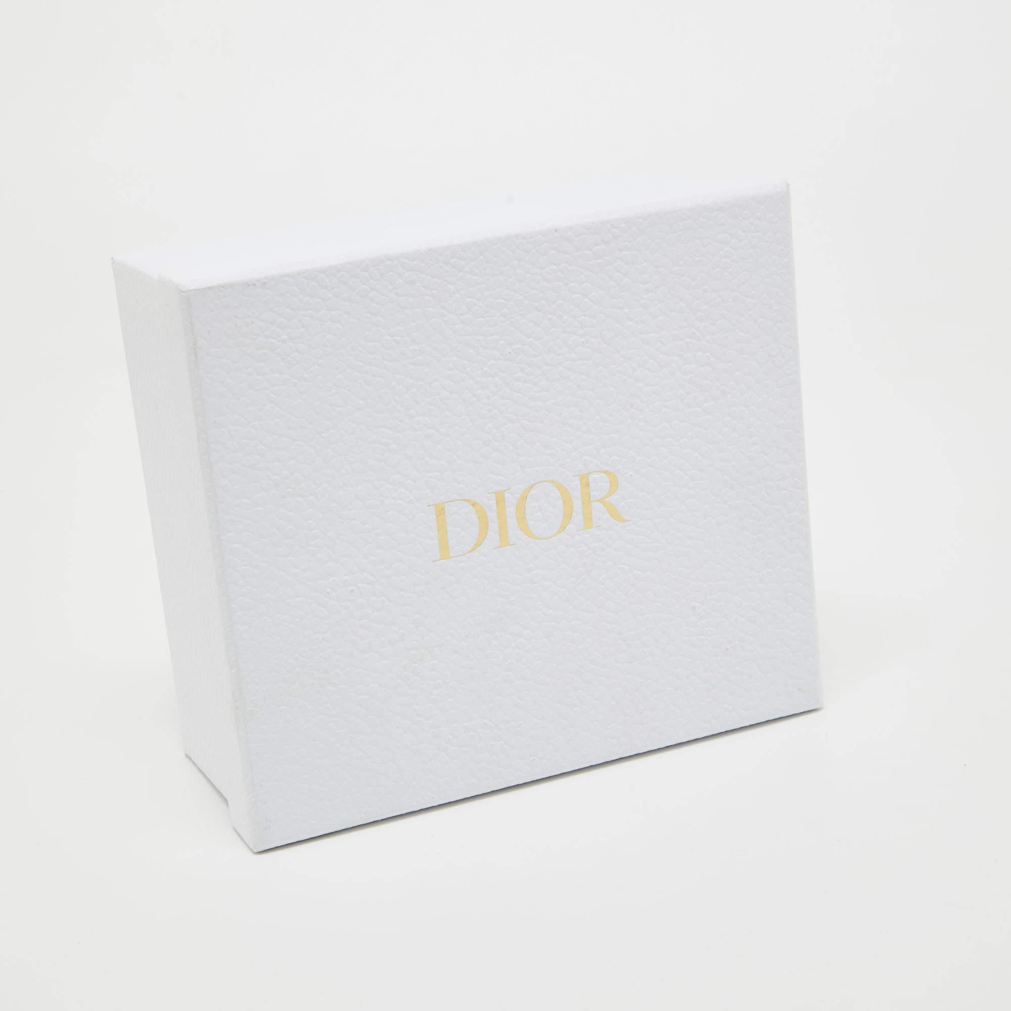Chapeau chic Dior réversible bleu marine/rouge oblique en laine Dior, taille 57 en vente 4