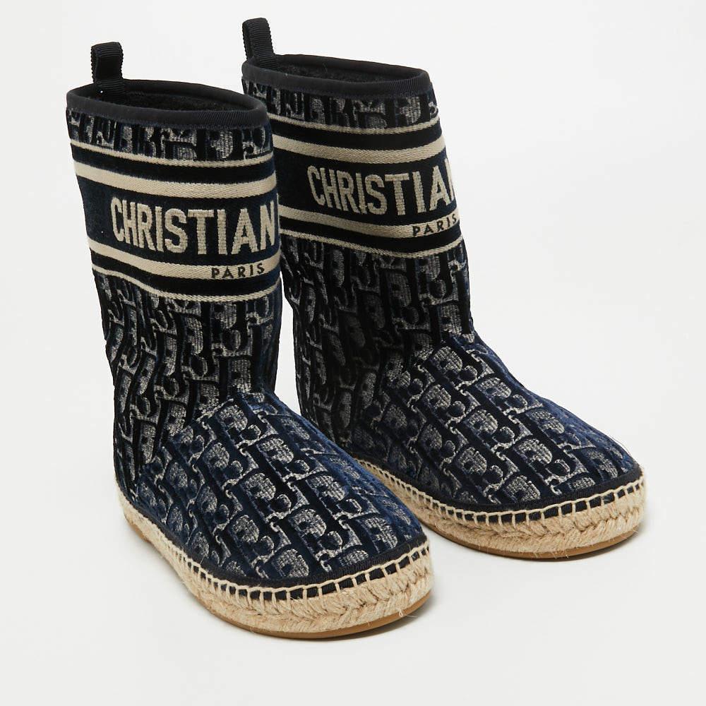 Dior Navy Blue Velvet and Canvas Granville Snow Boots Size 37 In New Condition For Sale In Dubai, Al Qouz 2