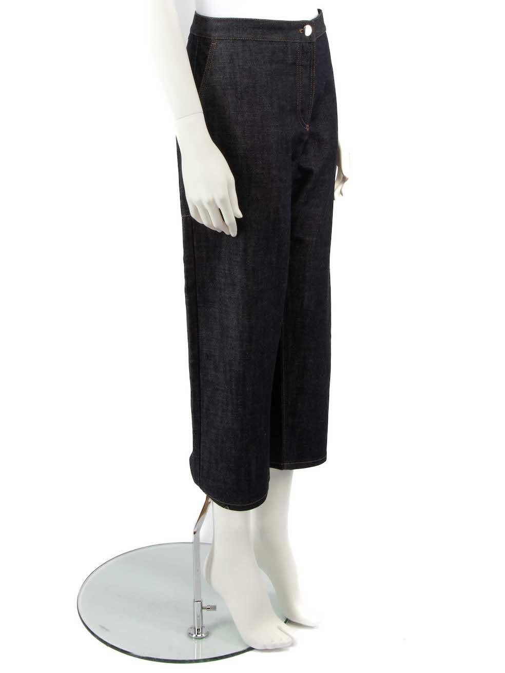 CONDITION is Never worn. No visible wear to culottes is evident on this new Dior designer resale item.
 
Details
Navy
Cotton denim
Culottes
Straight leg
Mid rise
Cropped
Embellished detail
2x Side pockets
2x Back pockets
Fly zip and button