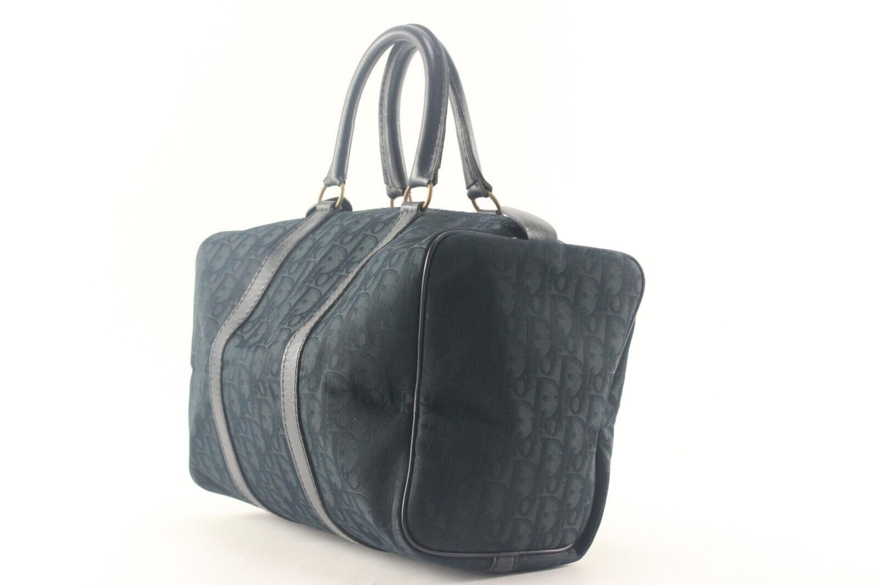 Dior Navy Embossed Nubuck Boston Bag 1D713K In Good Condition For Sale In Dix hills, NY