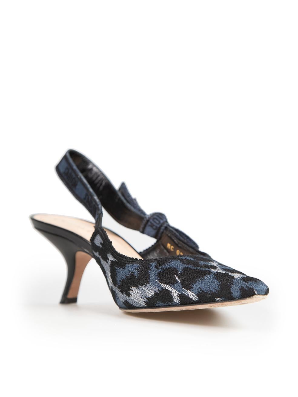 CONDITION is Very good. Hardly any visible wear to shoes is evident on this used Dior designer resale item.
 
 Details
 Navy
 Cloth textile
 Pumps
 J'Adior slingback strap
 Point toe
 Mid heel
 Side bow detail
 
 
 Made in Italy
 
 Composition
