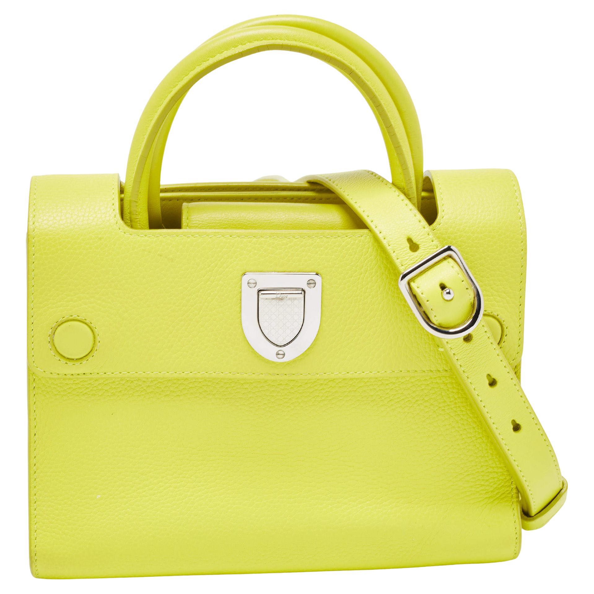 Dior Neongelbe Mini Diorever Top Handle Bag aus Leder