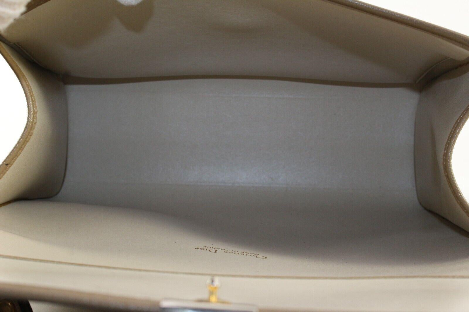 DIOR Neutral Flap Bag 6DD1226K For Sale 5