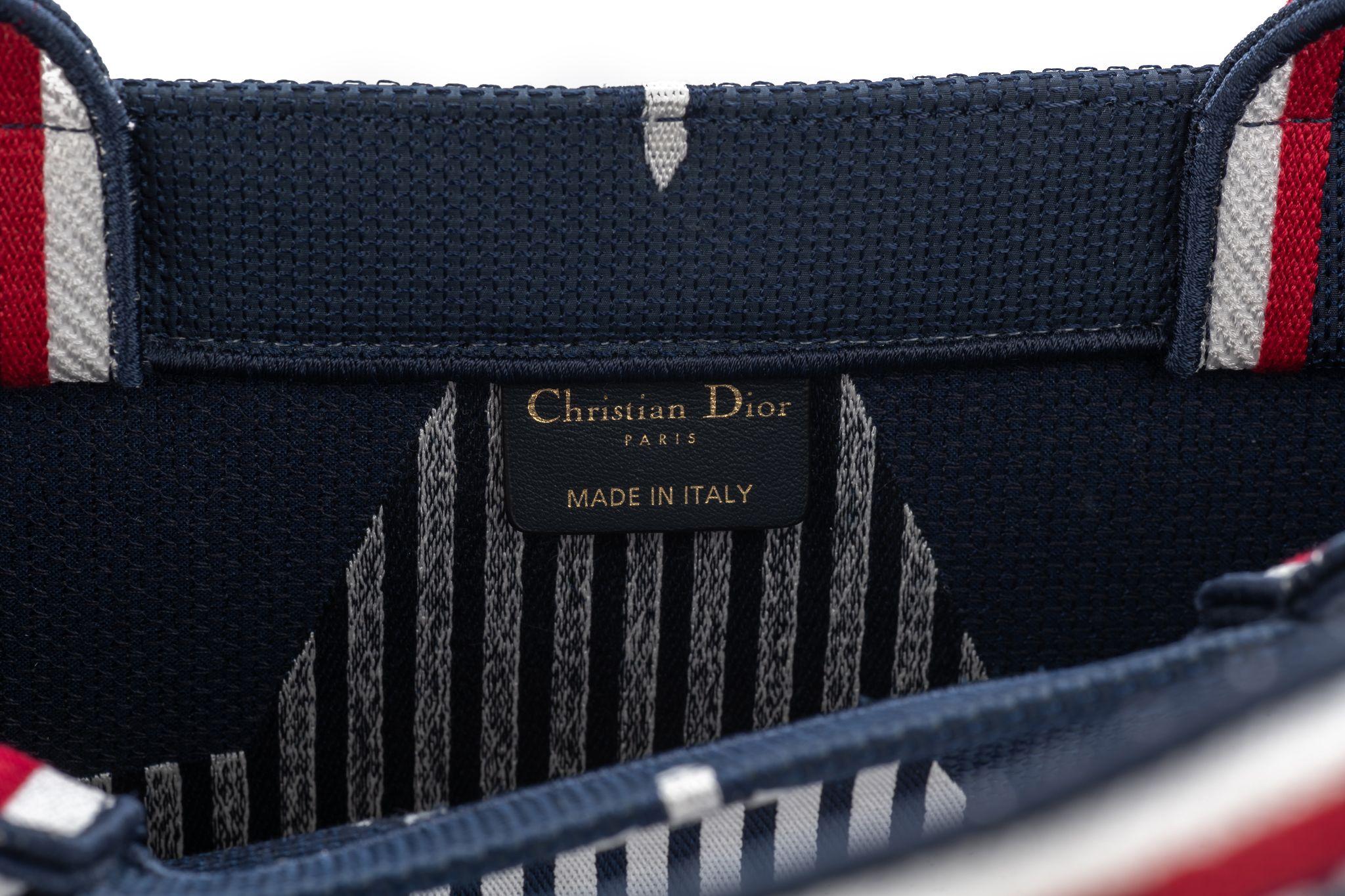 Dior - Grand sac à livres Alpes, neuf en vente 6