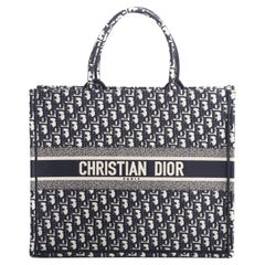 Dior Neue große Buchtasche mit Monogramm in Blau