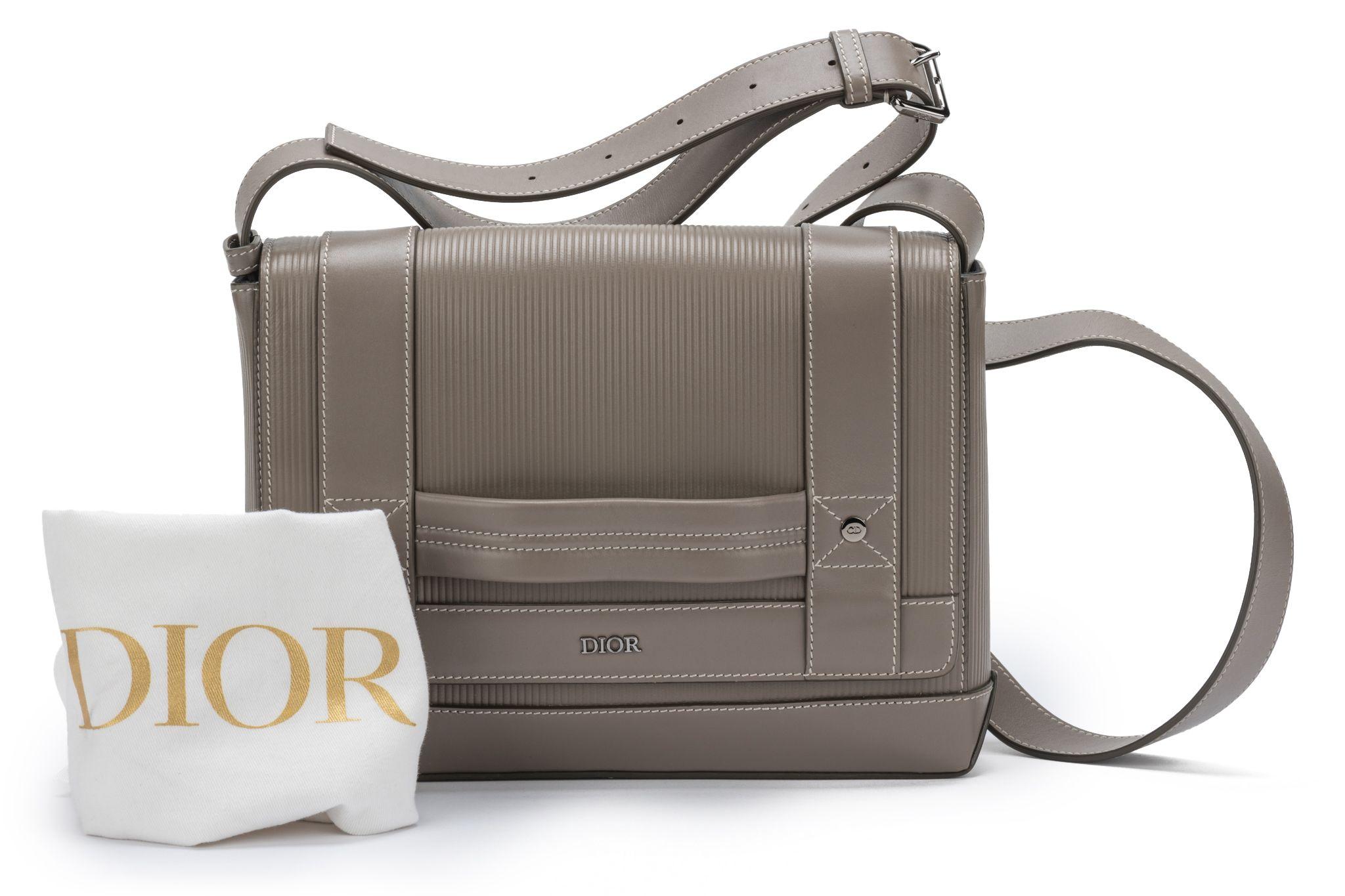 Dior New Messenger Bag in Taupe For Sale 8